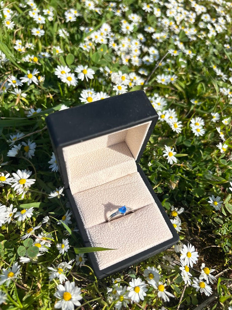 925 Ayar Gümüş Gece Parlayan Aqua Kalp Yüzük