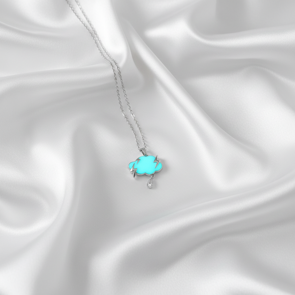 Gece Parlayan Bulut Kolye - Farklı Açı