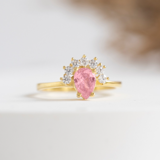 925 Ayar Gümüş Pembe Baget Taşlı Yüzük